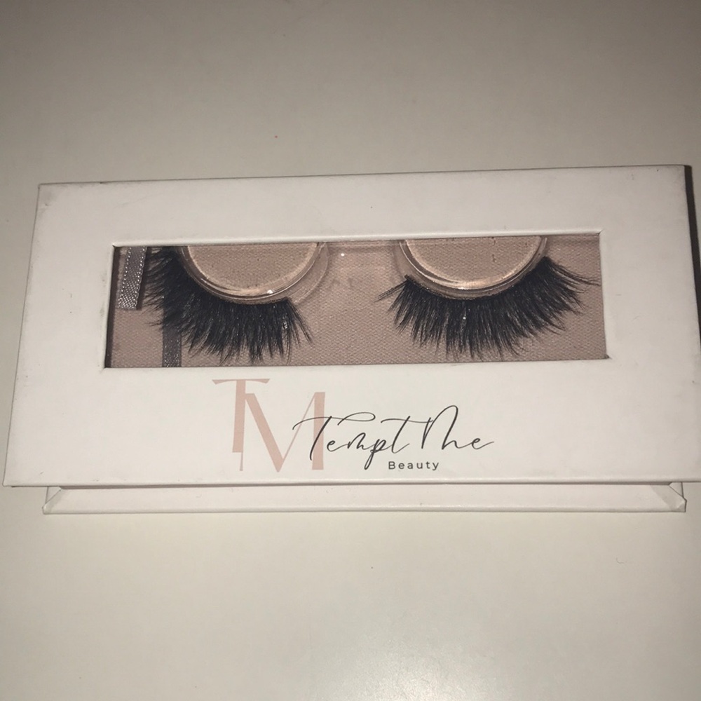 💖 Tempt Me Beauty False Lashes - Black